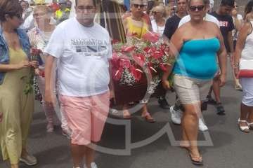 Procesión terrestre-marítimo de la Virgen del Carmen por la bahía de Melenara (Foto TA)